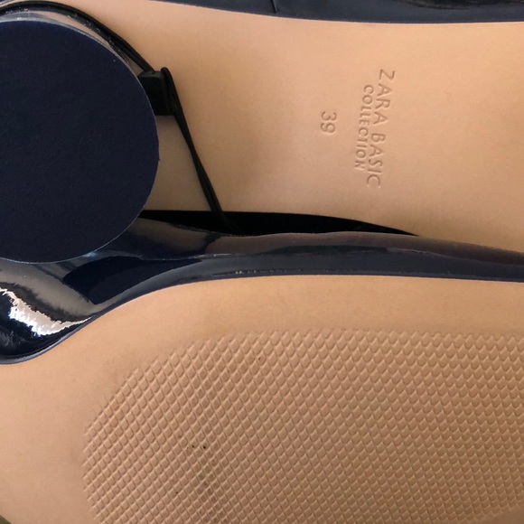 Zara Navy Ankle Boots with Clear Heels - Picture 8 of 8